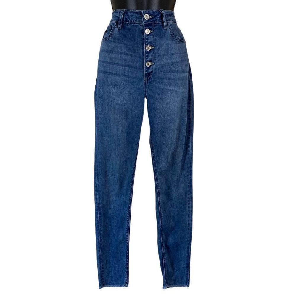 KanCan Women’s Estilo Distressed & Frayed Button Fly Skinny Jeans